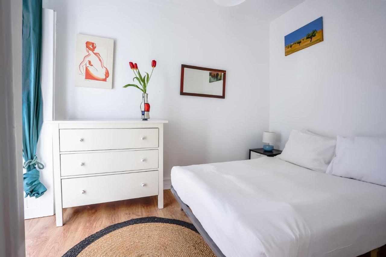 City Center Apt In Lively Bairro Alto! Lisboa Eksteriør billede