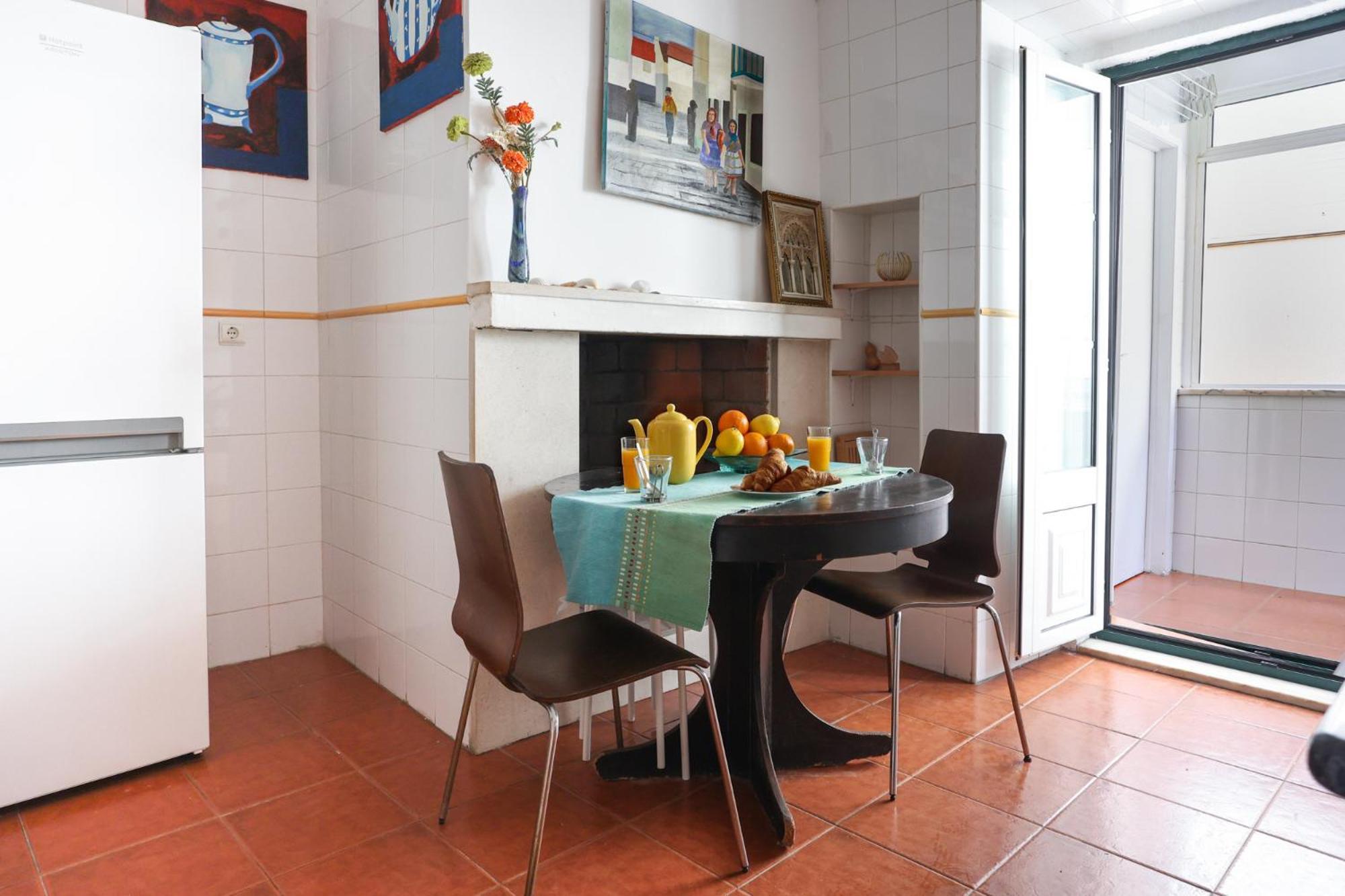 City Center Apt In Lively Bairro Alto! Lisboa Eksteriør billede